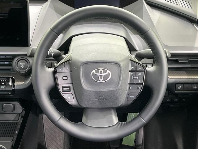 プリウス Ｚ　１２．３インチディスプレイオーディオ　ガラスルーフ　全周囲カメラ　衝突軽減装置　レーダークルーズ　禁煙車　電動リアゲート　前席シートヒーター　パワーシート　コーナーセンサー　ＬＥＤヘッド　ＥＴＣ２．０（11枚目）