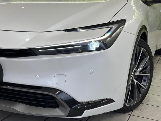 プリウス Ｚ　１２．３インチディスプレイオーディオ　ガラスルーフ　全周囲カメラ　衝突軽減装置　レーダークルーズ　禁煙車　電動リアゲート　前席シートヒーター　パワーシート　コーナーセンサー　ＬＥＤヘッド　ＥＴＣ２．０（12枚目）