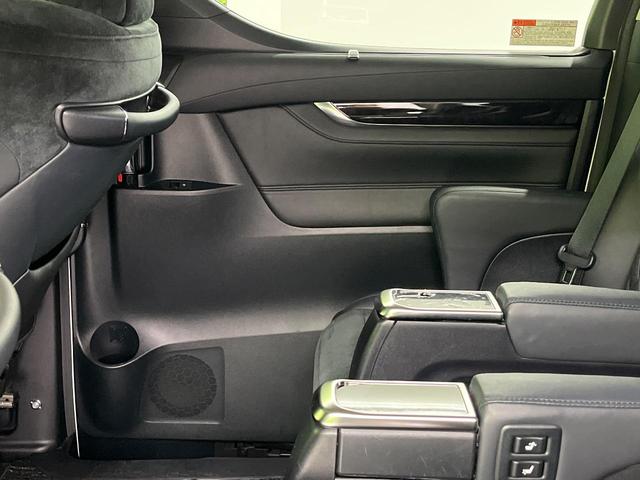 ヴェルファイア ２．５Ｚ　Ｇエディション　ＢＩＧ－Ｘ１１インチナビ　両側電動ドア　バックカメラ　衝突被害軽減システム　禁煙車　電動リアゲート　ハーフレザーシート　ドラレコ　コーナーセンサー　ＬＥＤヘッド　クルコン　ＥＴＣ　オートエアコン（29枚目）