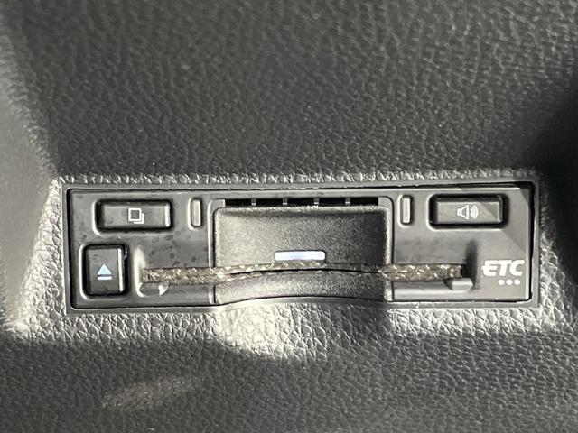 ヤリスクロス Ｇ　セーフティセンス　純正ナビ機能付き８インチディスプレイオーディオ　Ｂｌｕｅｔｏｏｔｈ再生　ドライブレコーダー　バックカメラ　フルセグＴＶ　ＥＴＣ　レーダークルーズ　禁煙車　オートエアコン（7枚目）