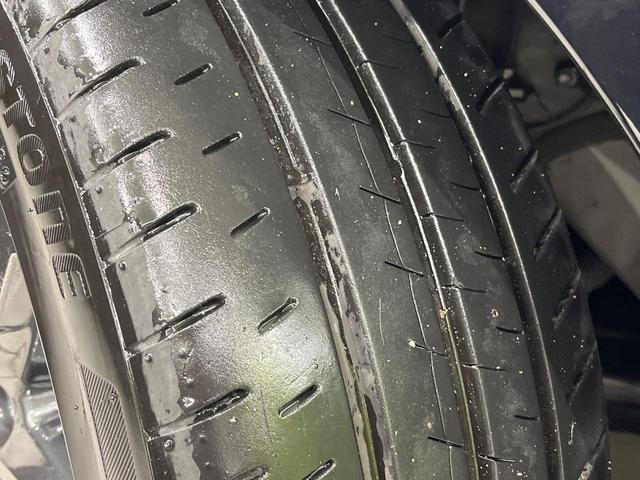 カローラツーリング ハイブリッド　ダブルバイビー　セーフティセンス　純正ナビ機能付き１０．５インチディスプレイオーディオ　Ｂｌｕｅｔｏｏｔｈ再生　バックカメラ　フルセグＴＶ　ＥＴＣ　シートヒーター　ＬＥＤヘッドライト　フロントフォグ　禁煙車（21枚目）