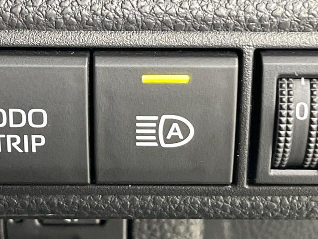 カローラツーリング ハイブリッド　ダブルバイビー　セーフティセンス　純正ナビ機能付き１０．５インチディスプレイオーディオ　Ｂｌｕｅｔｏｏｔｈ再生　バックカメラ　フルセグＴＶ　ＥＴＣ　シートヒーター　ＬＥＤヘッドライト　フロントフォグ　禁煙車（44枚目）