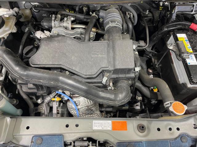 トール カスタムＧ　４ＷＤ　スマートアシスト　ＢＩＧＸ９インチナビ　両側パワースライドドア　　全周囲カメラ　Ｂｌｕｅｔｏｏｔｈ再生　ドライブレコーダー　フルセグＴＶ　禁煙車　ＬＥＤヘッドライト　フロントフォグ（17枚目）