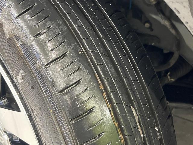 ルーミー カスタムＧ　４ＷＤ　スマートアシスト　両側パワースライドドア　ナビ　Ｂｌｕｅｔｏｏｔｈ再生　バックカメラ　フルセグＴＶ　ＥＴＣ　ＬＥＤヘッドライト　フロントフォグ　禁煙車　オートエアコン　純正１５インチＡＷ（22枚目）