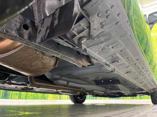 ルーミー カスタムＧ　４ＷＤ　スマートアシスト　両側パワースライドドア　ナビ　Ｂｌｕｅｔｏｏｔｈ再生　バックカメラ　フルセグＴＶ　ＥＴＣ　ＬＥＤヘッドライト　フロントフォグ　禁煙車　オートエアコン　純正１５インチＡＷ（33枚目）