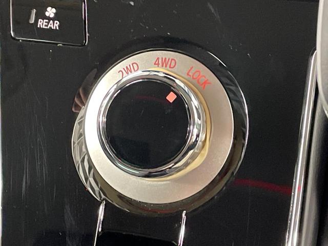 デリカＤ：５ Ｐ　サイドステップレス　４ＷＤ　純正１０．１インチナビ　両側パワースライドドア　ｅ－アシスト　Ｂｌｕｅｔｏｏｔｈ　ドライブレコーダー　ＥＴＣ　バックカメラ　禁煙車　パワーシート　ＬＥＤヘッドライト（3枚目）