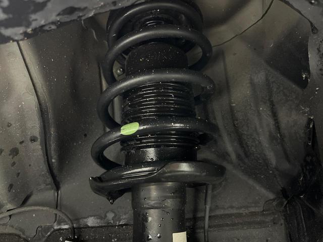 デリカミニ Ｔ　プレミアム　４ＷＤ　ｅ－アシスト　両側パワースライドドア　ＳＤナビ　Ｂｌｕｅｔｏｏｔｈ再生　ドライブレコーダー　全周囲カメラ　ＥＴＣ　マイパイロット　ステアリングヒーター　禁煙車　ＬＥＤヘッドライト　純正アルミ（34枚目）