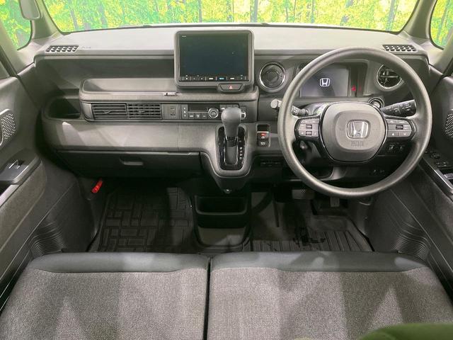 Ｎ－ＢＯＸカスタム ベースグレード　両側パワースライドドア　ホンダセンシング　純正８インチナビ　Ｂｌｕｅｔｏｏｔｈ再生　ドライブレコーダー　バックカメラ　フルセグＴＶ　ＥＴＣ　禁煙車　アダプティブクルーズ　ＬＥＦＤヘッド　フロントフォグ（2枚目）