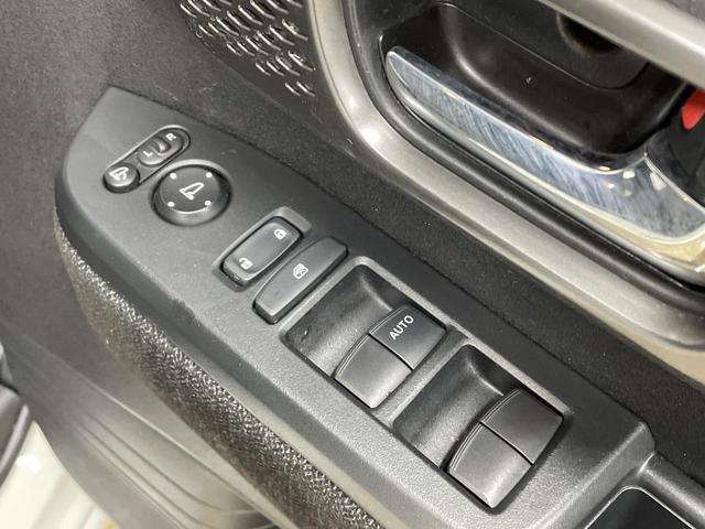 Ｎ－ＢＯＸカスタム ベースグレード　両側パワースライドドア　ホンダセンシング　純正８インチナビ　Ｂｌｕｅｔｏｏｔｈ再生　ドライブレコーダー　バックカメラ　フルセグＴＶ　ＥＴＣ　禁煙車　アダプティブクルーズ　ＬＥＦＤヘッド　フロントフォグ（22枚目）