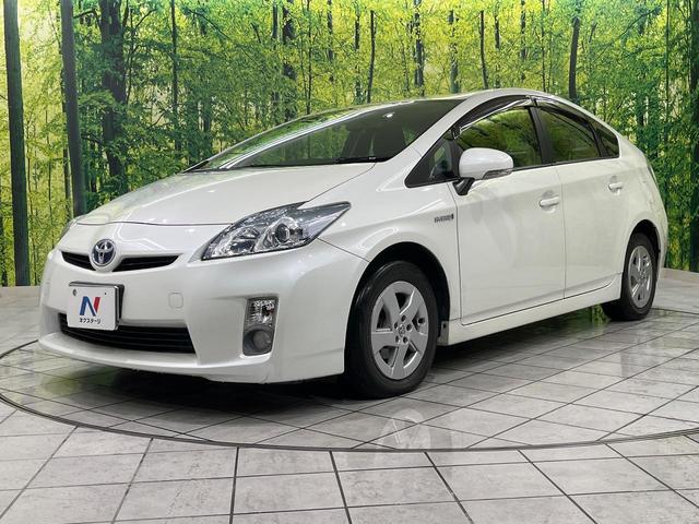 プリウス Ｓ　ＳＤナビ　Ｂｌｕｅｔｏｏｔｈ再生　フルセグＴＶ　ＥＴＣ　バックカメラ　フロントフォグ　ＨＩＤヘッドライト　スマートキー　禁煙車　ドアバイザー　電動格納ミラー　オートエアコン　プライバシーガラス（39枚目）