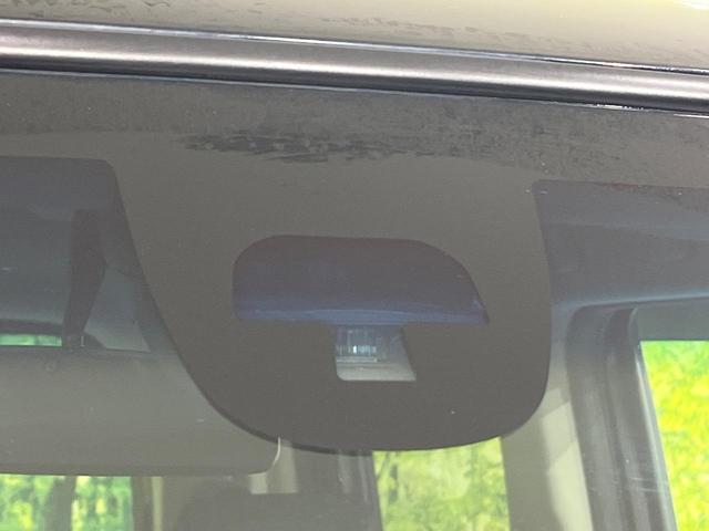 �y�z���_�Z���V���O�z���s���ɑO���̎ԗ�����F�����A�Փ˂������Ȏ��͌x��ƃu���[�L�ŏՓˉ���Ɣ�Q�y�����A�V�X�g�B�����S�Ƀh���C�u�����y���݂��������܂��B