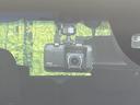 Ｎ－ＯＮＥ プレミアム　純正ナビ　バックカメラ　衝突被害軽減システム　Ｂｌｕｅｔｏｏｔｈ接続　禁煙車　ドラレコ　スマートキー　ＨＩＤヘッド　ＥＴＣ　オートライト　オートエアコン　純正１４インチアルミ　ＣＤ　ＤＶＤ再生（6枚目）