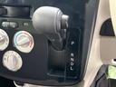 Ｅ　ＳＤナビ　Ｂｌｕｅｔｏｏｔｈ再生　ＥＴＣ　シートヒーター　禁煙車　ＬＥＤヘッドライト　電動格納ミラー　ドアバイザー　プライバシーガラス　盗難防止装置　衝突安全ボディ　リモコンキー　ベンチシート（24枚目）