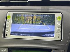 【バックカメラ】駐車時に後方がリアルタイム映像で確認できます。大型商業施設や立体駐車場での駐車時や、夜間のバック時に大活躍！運転スキルに関わらず、今や必須となった装備のひとつです！ 4