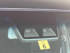【スマートアシスト】走行中に前方の車両等を認識し、衝突しそうな時は警報とブレーキで衝突回避と被害軽減をアシスト。より安全にドライブをお楽しみいただけます。 3
