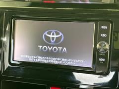 【純正ナビ】人気の純正ナビを装備。オーディオ機能も充実しており、Ｂｌｕｅｔｏｏｔｈ接続すればお持ちのスマホやＭＰ３プレイヤーの音楽を再生可能！毎日の運転がさらに楽しくなります！！ 3
