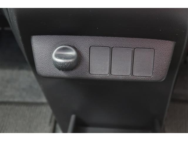 【アクセサリーソケット】１２Ｖのカー用品等の電源供給が可能です。