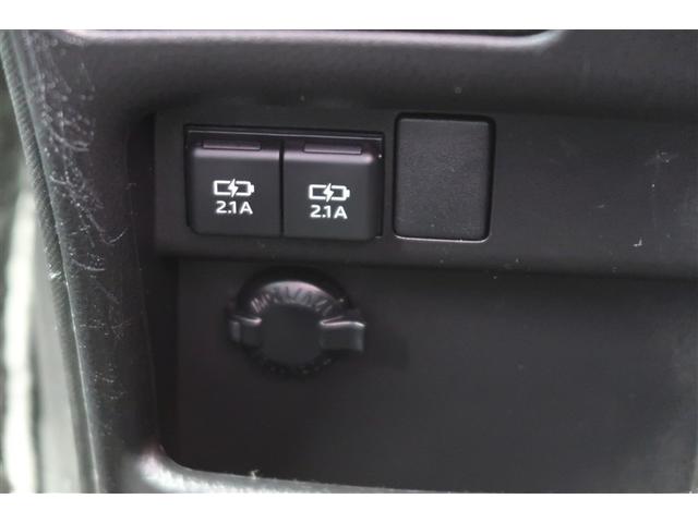 ノア ハイブリッドＳｉ　ダブルバイビーＩＩＩ　フルセグ　メモリーナビ　ＤＶＤ再生　後席モニター　バックカメラ　衝突被害軽減システム　ＥＴＣ　両側電動スライド　ＬＥＤヘッドランプ　乗車定員７人　３列シート（15枚目）