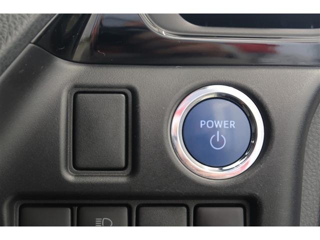 ノア ハイブリッドＳｉ　ダブルバイビーＩＩＩ　フルセグ　メモリーナビ　ＤＶＤ再生　後席モニター　バックカメラ　衝突被害軽減システム　ＥＴＣ　両側電動スライド　ＬＥＤヘッドランプ　乗車定員７人　３列シート（18枚目）