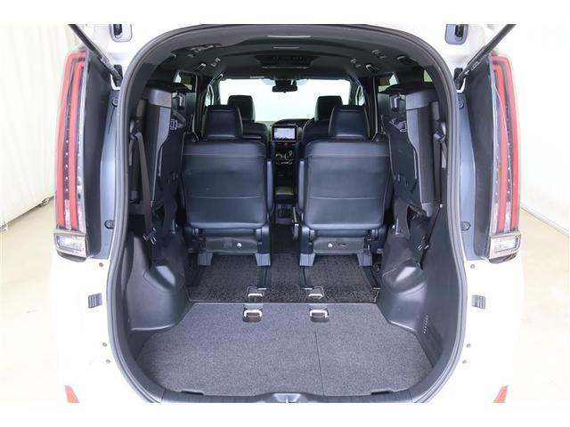 ノア ハイブリッドＳｉ　ダブルバイビーＩＩＩ　フルセグ　メモリーナビ　ＤＶＤ再生　後席モニター　バックカメラ　衝突被害軽減システム　ＥＴＣ　両側電動スライド　ＬＥＤヘッドランプ　乗車定員７人　３列シート（30枚目）