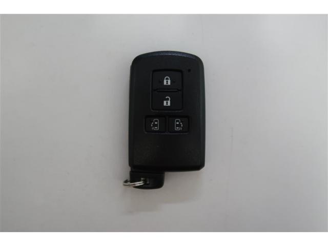 ノア ハイブリッドＳｉ　ダブルバイビーＩＩＩ　フルセグ　メモリーナビ　ＤＶＤ再生　後席モニター　バックカメラ　衝突被害軽減システム　ＥＴＣ　両側電動スライド　ＬＥＤヘッドランプ　乗車定員７人　３列シート（32枚目）