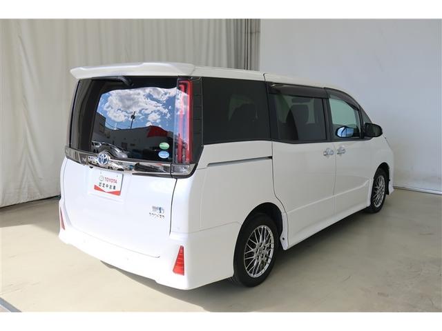 ノア ハイブリッドＳｉ　ダブルバイビーＩＩＩ　フルセグ　メモリーナビ　ＤＶＤ再生　後席モニター　バックカメラ　衝突被害軽減システム　ＥＴＣ　両側電動スライド　ＬＥＤヘッドランプ　乗車定員７人　３列シート（37枚目）