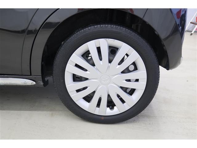 【ホイールキャップ】鉄ホイールに樹脂製のキャップが付いています。