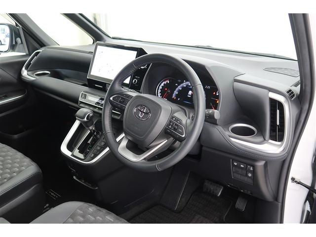 ヴォクシー Ｓ－Ｚ　４ＷＤ　フルセグ　メモリーナビ　ＤＶＤ再生　バックカメラ　衝突被害軽減システム　ＥＴＣ　両側電動スライド　ＬＥＤヘッドランプ　乗車定員７人　３列シート（25枚目）