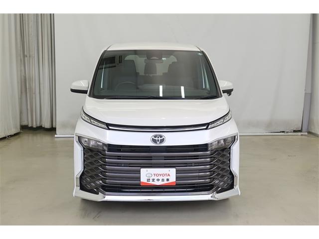 ヴォクシー Ｓ－Ｚ　４ＷＤ　フルセグ　メモリーナビ　ＤＶＤ再生　バックカメラ　衝突被害軽減システム　ＥＴＣ　両側電動スライド　ＬＥＤヘッドランプ　乗車定員７人　３列シート（36枚目）