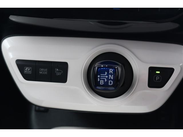 プリウス Ａプレミアム　ツーリングセレクション　革シート　フルセグ　メモリーナビ　ＤＶＤ再生　バックカメラ　衝突被害軽減システム　ＥＴＣ　ドラレコ　ＬＥＤヘッドランプ（12枚目）