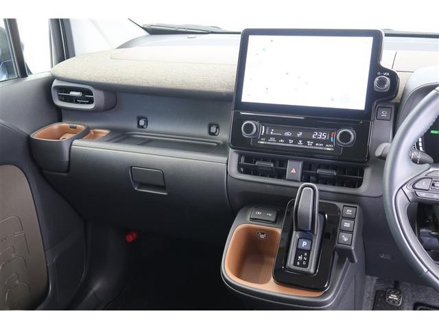 シエンタ ハイブリッドＺ　４ＷＤ　フルセグ　メモリーナビ　バックカメラ　衝突被害軽減システム　ＥＴＣ　ドラレコ　両側電動スライド　ＬＥＤヘッドランプ　ウオークスルー　乗車定員７人　３列シート（5枚目）