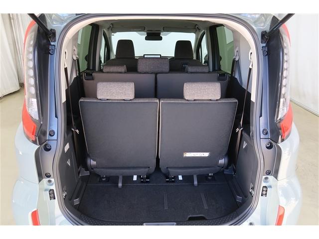 シエンタ ハイブリッドＺ　４ＷＤ　フルセグ　メモリーナビ　バックカメラ　衝突被害軽減システム　ＥＴＣ　ドラレコ　両側電動スライド　ＬＥＤヘッドランプ　ウオークスルー　乗車定員７人　３列シート（30枚目）