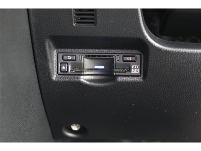 ヴォクシー ハイブリッドＳ－Ｚ　フルセグ　メモリーナビ　ＤＶＤ再生　バックカメラ　衝突被害軽減システム　ＥＴＣ　ドラレコ　両側電動スライド　ＬＥＤヘッドランプ　乗車定員７人　３列シート（11枚目）