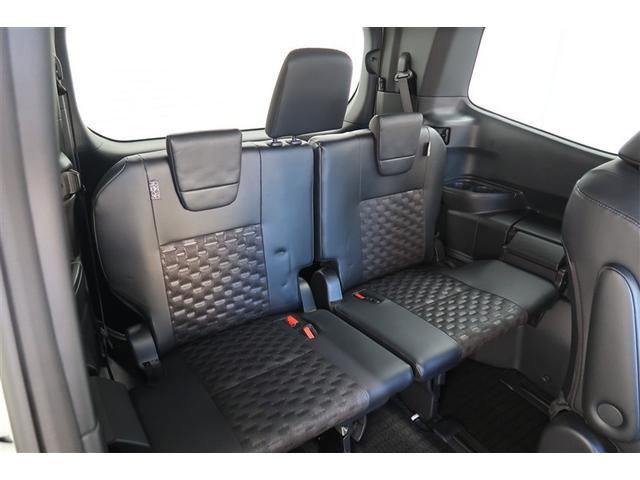 ヴォクシー ハイブリッドＳ－Ｚ　フルセグ　メモリーナビ　ＤＶＤ再生　バックカメラ　衝突被害軽減システム　ＥＴＣ　ドラレコ　両側電動スライド　ＬＥＤヘッドランプ　乗車定員７人　３列シート（29枚目）