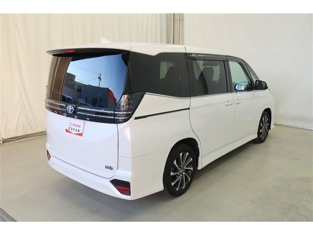 ヴォクシー ハイブリッドＳ－Ｚ　フルセグ　メモリーナビ　ＤＶＤ再生　バックカメラ　衝突被害軽減システム　ＥＴＣ　ドラレコ　両側電動スライド　ＬＥＤヘッドランプ　乗車定員７人　３列シート（37枚目）