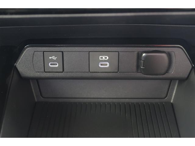 プリウス Ｕ　４ＷＤ　フルセグ　バックカメラ　衝突被害軽減システム　ＥＴＣ　ＬＥＤヘッドランプ（15枚目）