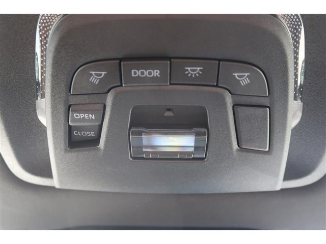 クラウンスポーツ Ｚ　革シート　サンルーフ　４ＷＤ　フルセグ　メモリーナビ　バックカメラ　衝突被害軽減システム　ＥＴＣ　ドラレコ　ＬＥＤヘッドランプ（19枚目）