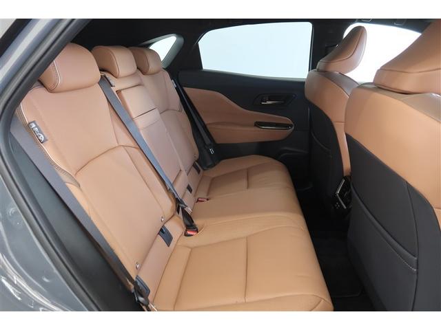 クラウンスポーツ Ｚ　革シート　サンルーフ　４ＷＤ　フルセグ　メモリーナビ　バックカメラ　衝突被害軽減システム　ＥＴＣ　ドラレコ　ＬＥＤヘッドランプ（30枚目）