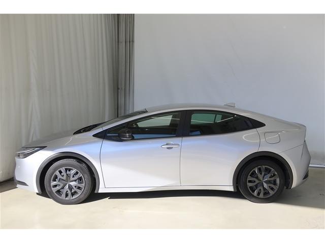 プリウス Ｘ　フルセグ　バックカメラ　衝突被害軽減システム　ＥＴＣ　ＬＥＤヘッドランプ（32枚目）