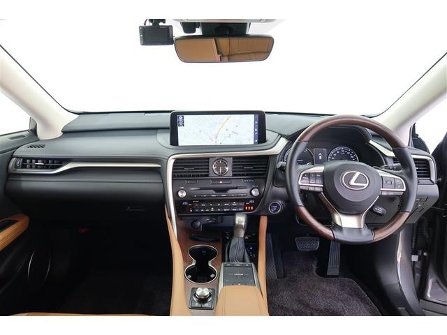 �y�܂�܂�N���[�j���O�z�����H���ł́A���ÎԂ��C�����悭����肢��������悤���|���Ă���܂��B�V�[�g�̐��͂������A�j�I�C�̌��ƂȂ�t���A�J�[�y�b�g�܂Ő��E���L�����{�B