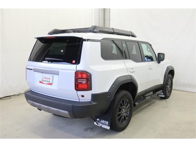 �y�܂�܂�N���[�j���O�z�O���H���ł́A�{�f�B�̉����S�����򂵁A�����グ�R�[�e�B���O�B�^�C���E�z�C�[���E�G���W�����[���܂ŁA����������E���o���������܂��B