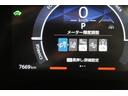 ハイブリッドＺ　４ＷＤ　フルセグ　メモリーナビ　バックカメラ　衝突被害軽減システム　ＥＴＣ　ドラレコ　両側電動スライド　ＬＥＤヘッドランプ　ウオークスルー　乗車定員７人　３列シート（13枚目）