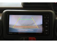 【バックガイドモニター】車庫入れの時に何かに接触しないかとヒヤヒヤしたことはありませんか？バックモニターがあればそのような不安はなくなります♪ガイド線付きで分かりやすく、夜間でもよく見えます！ 4