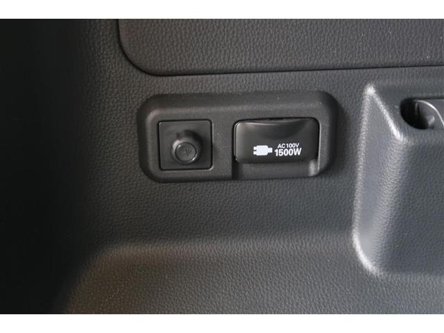 ヴォクシー ハイブリッドＳ－Ｇ　４ＷＤ　フルセグ　メモリーナビ　ＤＶＤ再生　バックカメラ　衝突被害軽減システム　ＥＴＣ　ドラレコ　両側電動スライド　ＬＥＤヘッドランプ　乗車定員７人　３列シート（20枚目）