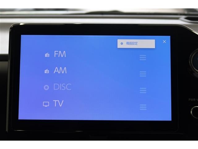 ヴォクシー ハイブリッドＳ－Ｚ　４ＷＤ　フルセグ　メモリーナビ　ＤＶＤ再生　後席モニター　バックカメラ　衝突被害軽減システム　ＥＴＣ　ドラレコ　両側電動スライド　ＬＥＤヘッドランプ　乗車定員７人　３列シート（6枚目）