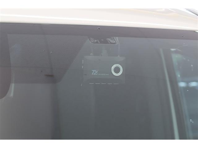 ヴォクシー ハイブリッドＳ－Ｚ　４ＷＤ　フルセグ　メモリーナビ　ＤＶＤ再生　後席モニター　バックカメラ　衝突被害軽減システム　ＥＴＣ　ドラレコ　両側電動スライド　ＬＥＤヘッドランプ　乗車定員７人　３列シート（23枚目）