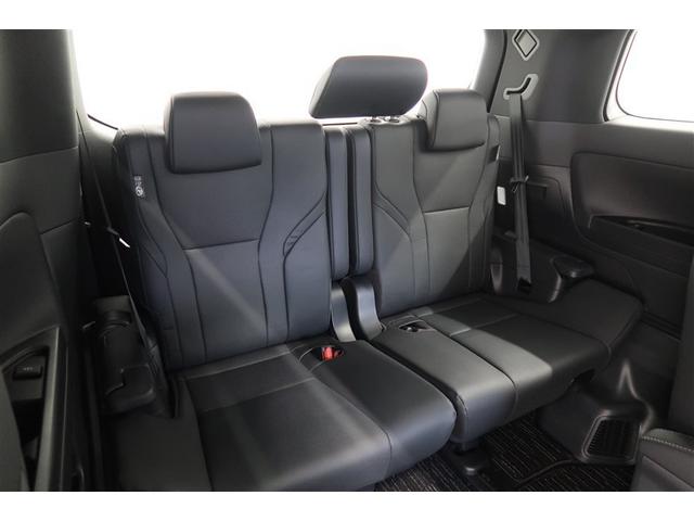 アルファード Ｚ　サンルーフ　フルセグ　メモリーナビ　後席モニター　バックカメラ　衝突被害軽減システム　ＥＴＣ　両側電動スライド　ＬＥＤヘッドランプ　乗車定員７人　３列シート（30枚目）