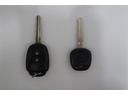 【キーレスエントリー】キーにドアのロック・アンロックボタンが付いてます。