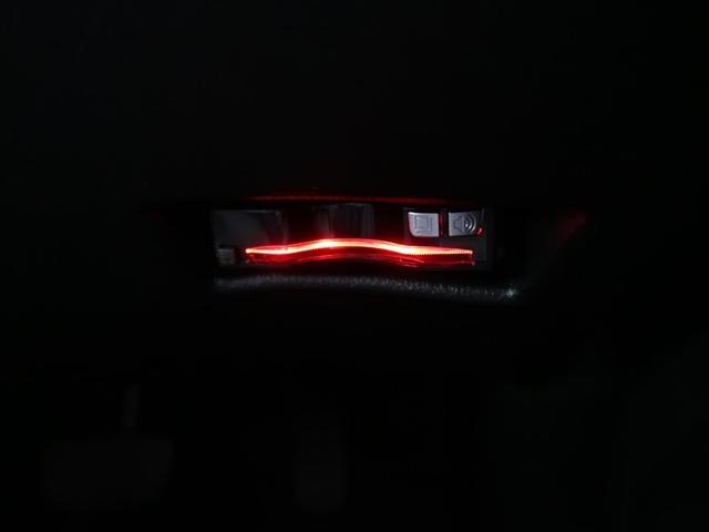 シエンタ Ｘ　フルセグＴＶ　メモリーナビゲーション　ＣＤ／ＤＶＤ再生　バックモニター　ＥＴＣ　電動スライドドア　ＬＥＤヘッドランプ　ウオークスルー　乗車定員７人　３列シート　アイドリングストップ　マニュアルエアコン（9枚目）