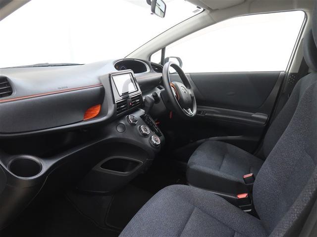 シエンタ Ｘ　フルセグＴＶ　メモリーナビゲーション　ＣＤ／ＤＶＤ再生　バックモニター　ＥＴＣ　電動スライドドア　ＬＥＤヘッドランプ　ウオークスルー　乗車定員７人　３列シート　アイドリングストップ　マニュアルエアコン（22枚目）